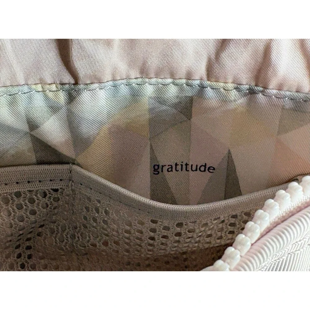 Lululemon Weekend Warrior Bag in Prisma Embossed Neutral Blush Shoulder Travel - Picture 13 of 16